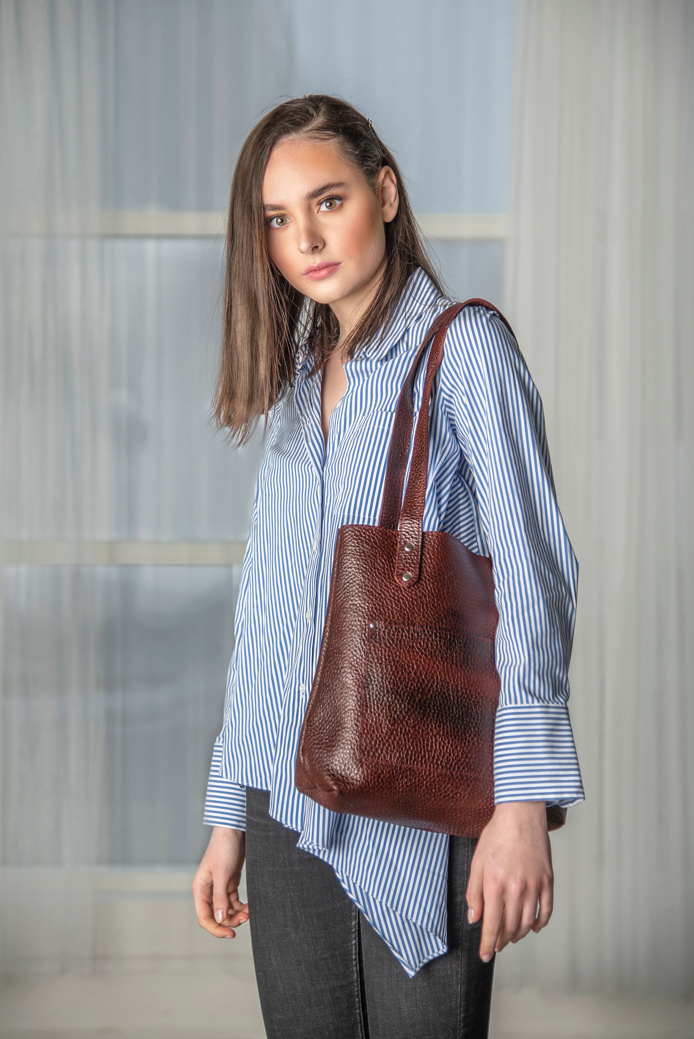 Leather tote bag discount canada